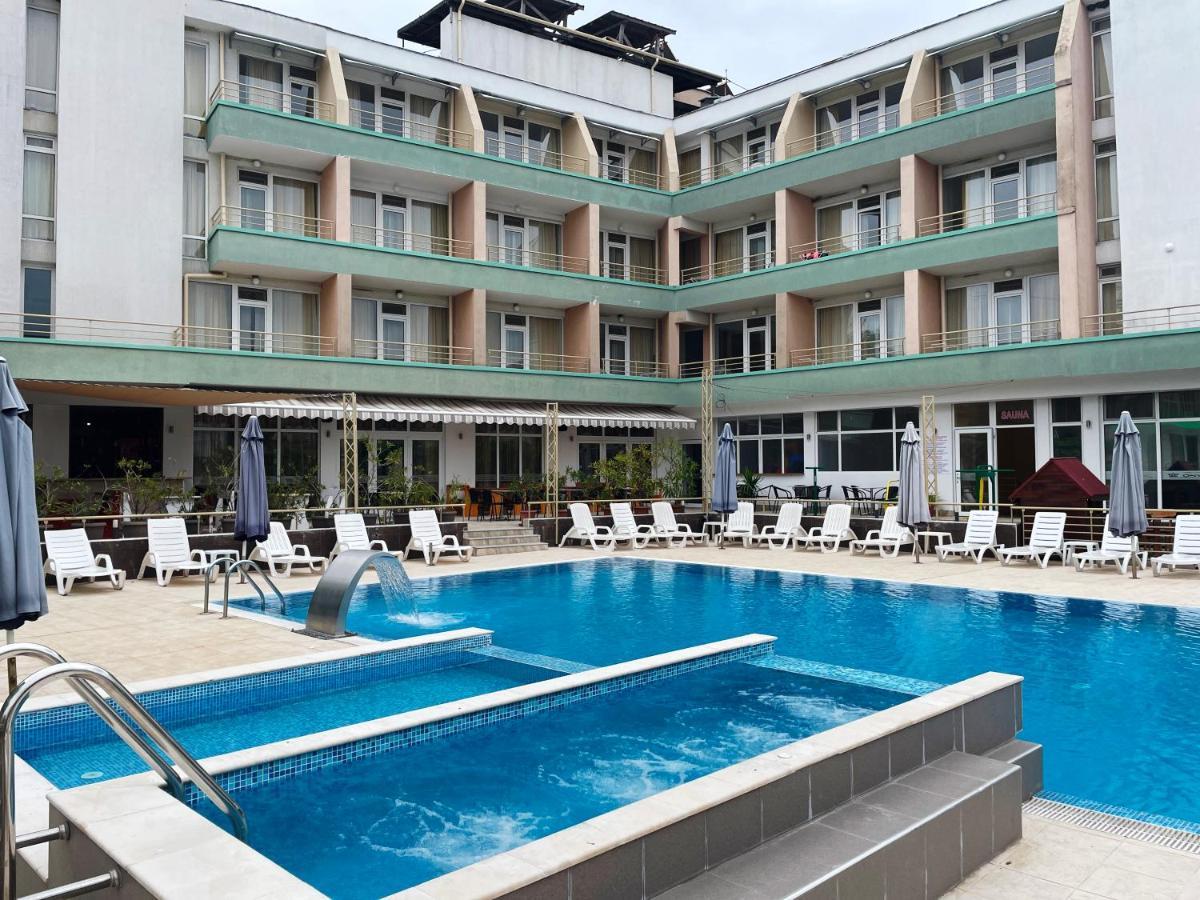 Hotel Onyx Kiten  Exterior photo